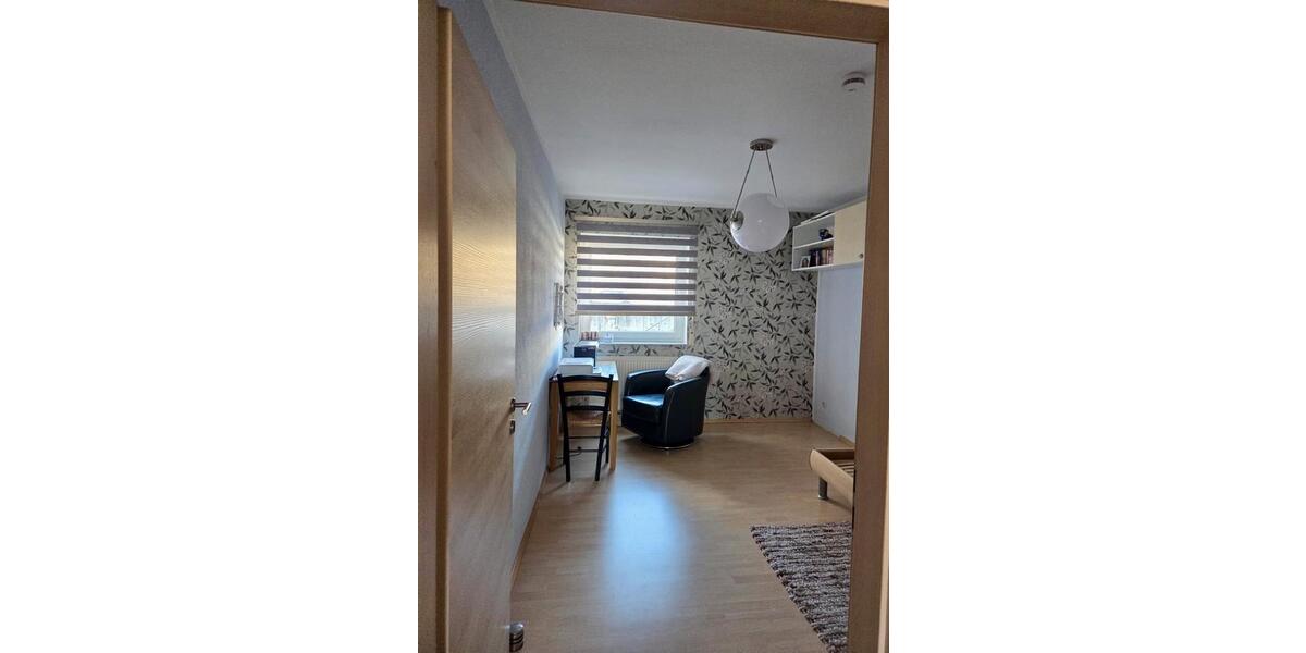 Hochparterre Gera Alt-Bieblach - 3 Zimmer, 83 m&sup2;, 165.000&euro; | Angebot:26588585