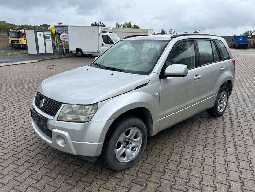 Suzuki Grand Vitara 198.443 km 4.950 € Bürgel 07616