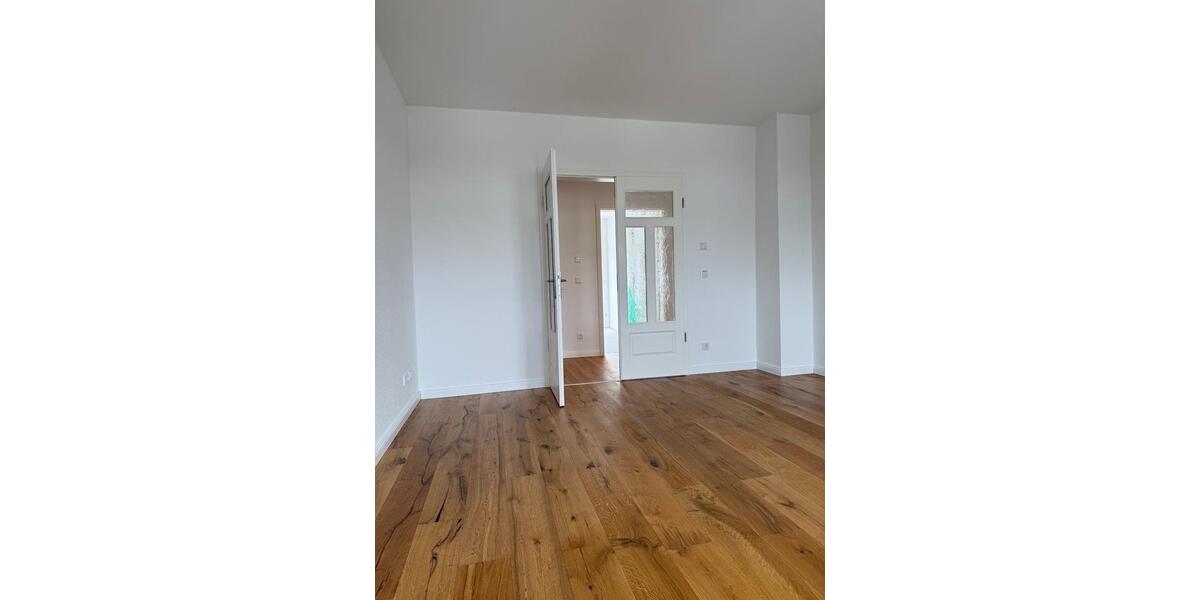 Dachgeschoßwohnung Meerane - 5 Zimmer, 117 m&sup2;, 1.300&euro; | Angebot:26325768