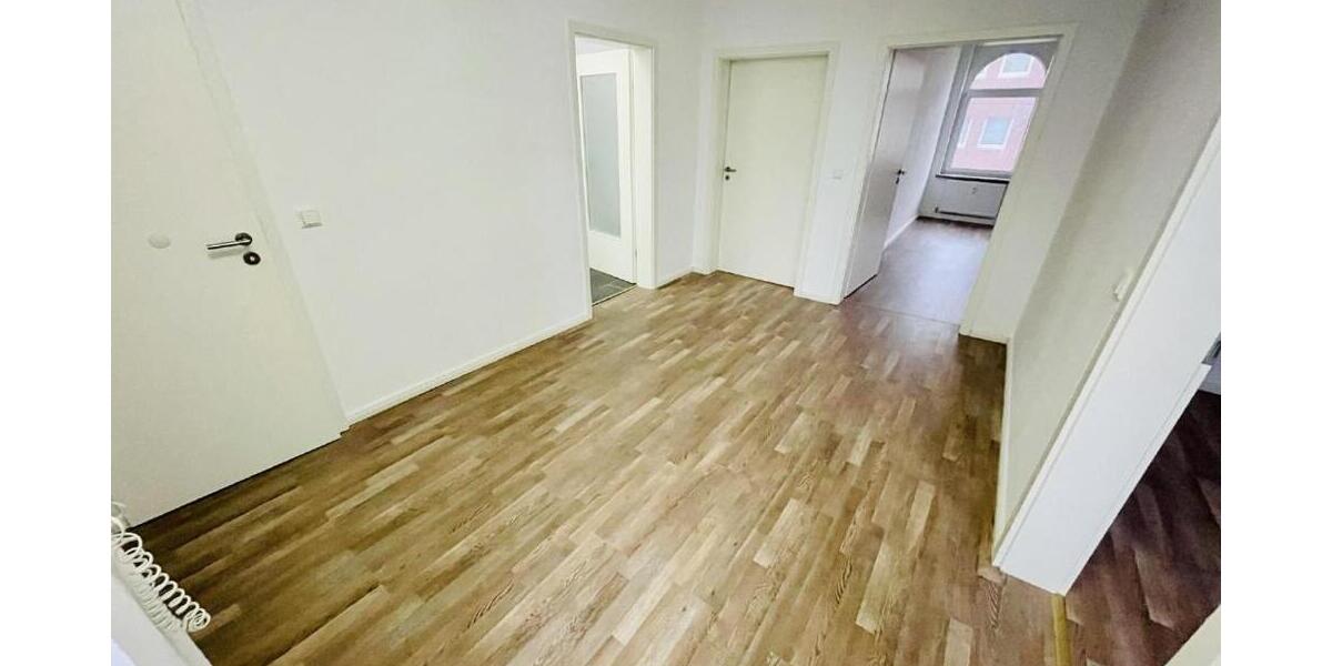 Modern sanierte 4 Raum-Wohnung mit Balkon und schickem Bad! - Etagenwohnung Gera Ostviertel | Angebot:26335029