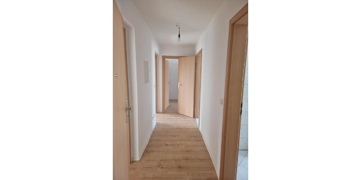 Geräumige Vierraumwohnung mit Balkon! 4 zimmer