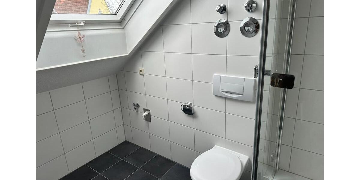 Etagenwohnung Bad Klosterlausnitz - 3 Zimmer, 67 m&sup2;, 129.000&euro; | Angebot:25238304