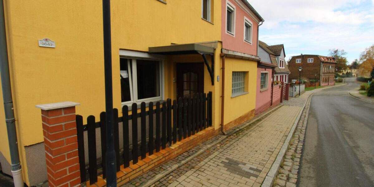 Doppelhaushälfte Teuchern Naundorf - 5 Zimmer, 170 m&sup2;, 110.000&euro; | Angebot:25736455