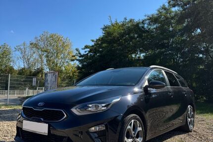Kia ceed Sportswagon 91.172 km 15.490 € Teuchern 06667