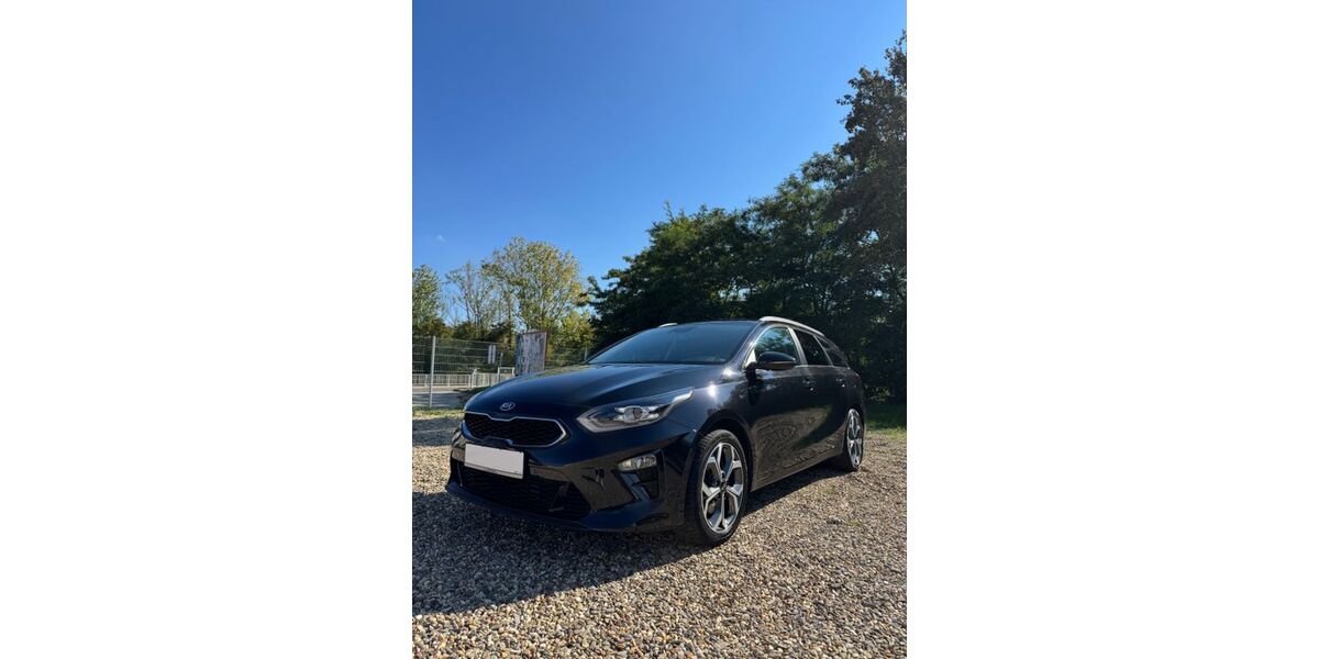 Kia ceed Sportswagon 91.172 km 15.490 € Teuchern 06667