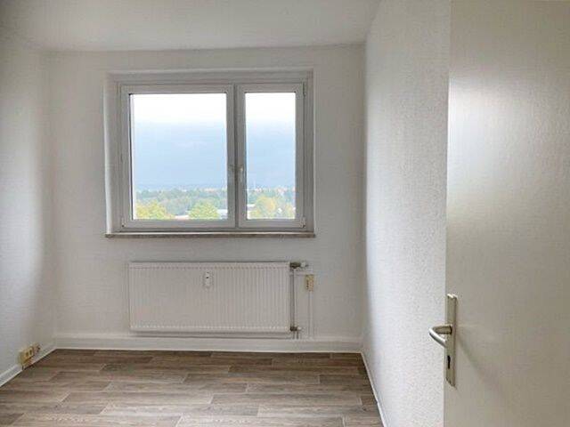 Etagenwohnung Hermsdorf - 4 Zimmer, 73 m&sup2;, 440&euro; | Angebot:26797089