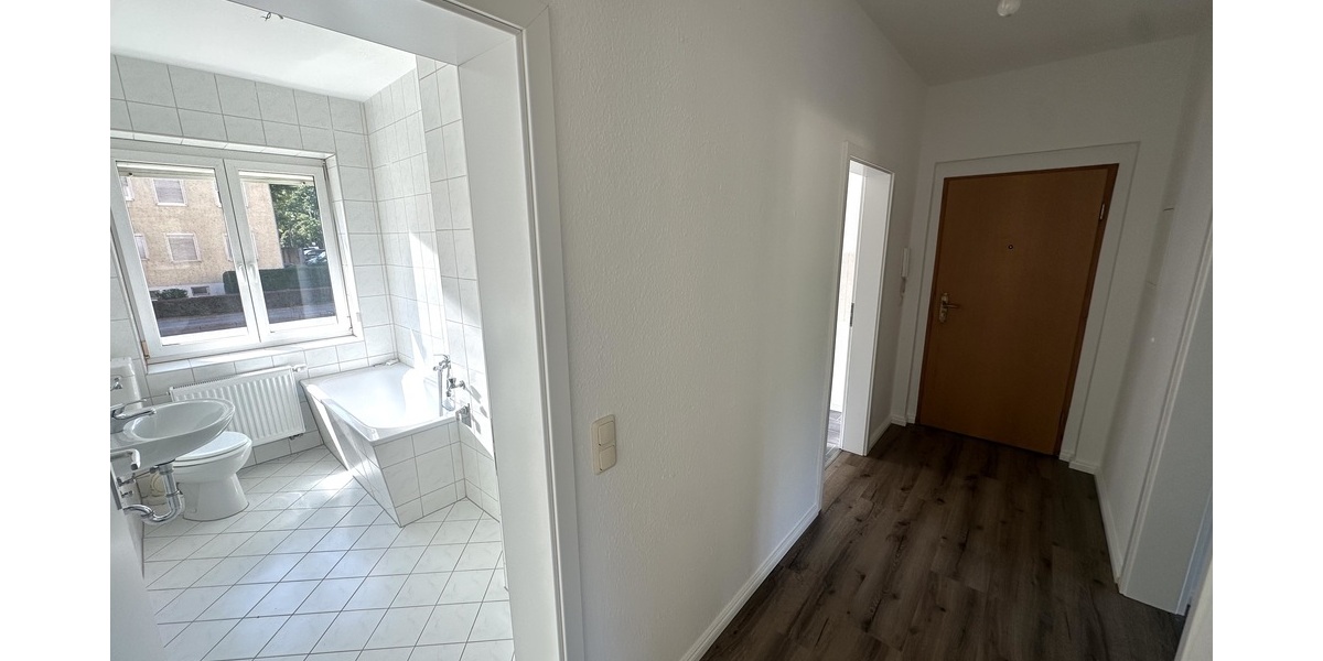 Neu sanierte 3 Zimmer Wohnung mit Balkon und Wanne in Untermhaus! - Etagenwohnung Gera Untermhaus | Angebot:27261863