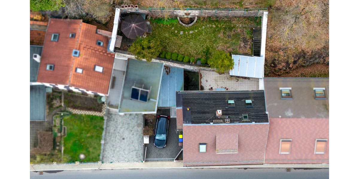 Charmantes Einfamilienhaus mit Substanz, Garage, Garten und Terrasse ! - Einfamilienhaus Gera Zwötzen | Angebot:26193442