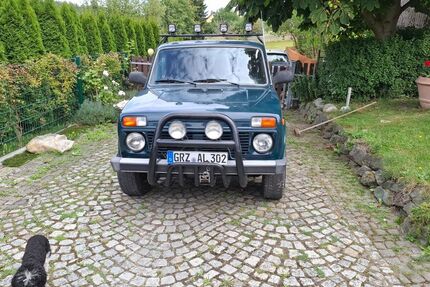 Lada Niva 112.600 km 6.900 &euro; Langenwetzendorf 07957
