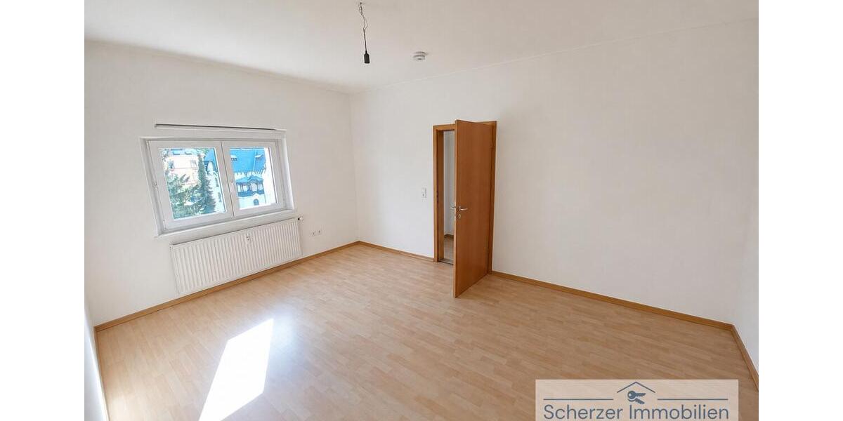 Etagenwohnung Crimmitschau - 3 Zimmer, 69 m&sup2;, 380&euro; | Angebot:26475231
