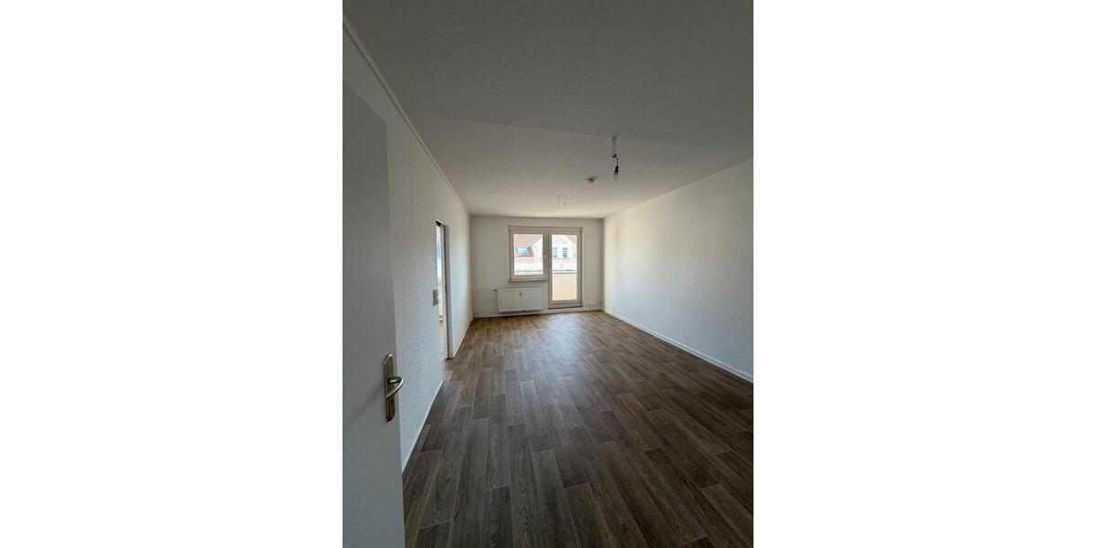 Dachgeschoßwohnung Gera - 2 Zimmer, 54 m&sup2;, 335&euro; | Angebot:26162591