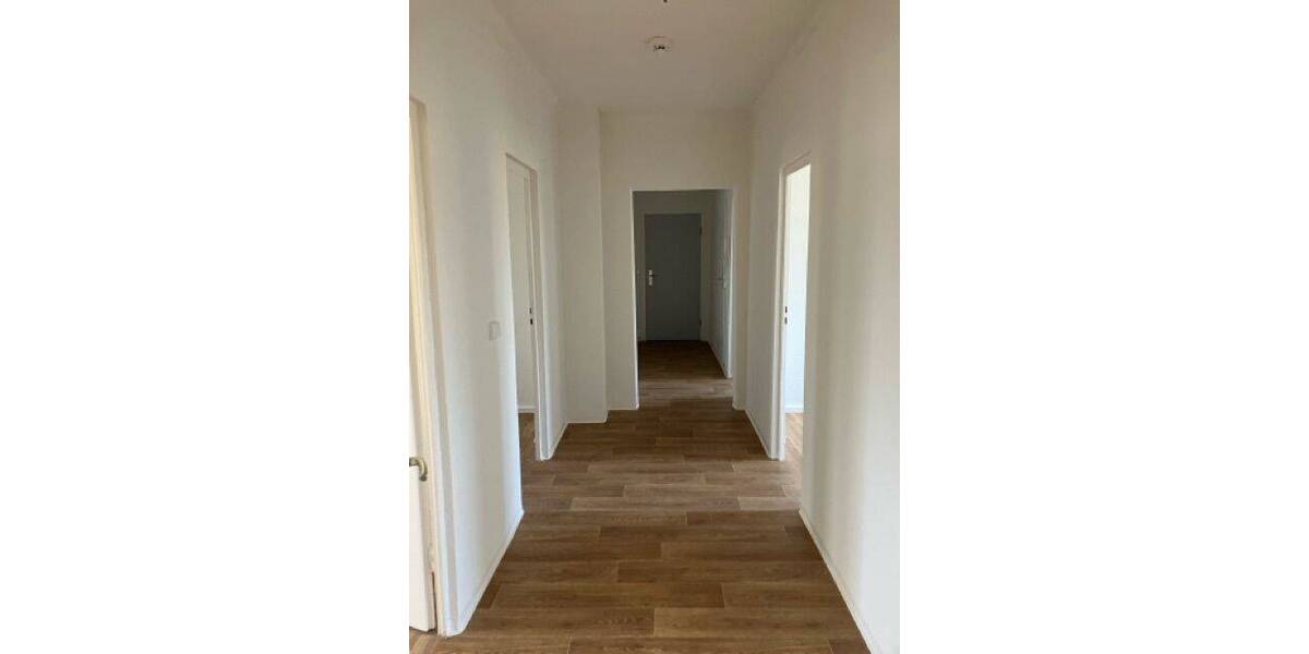 Etagenwohnung Gera Lusan - 4 Zimmer, 89 m&sup2;, 490&euro; | Angebot:26879183