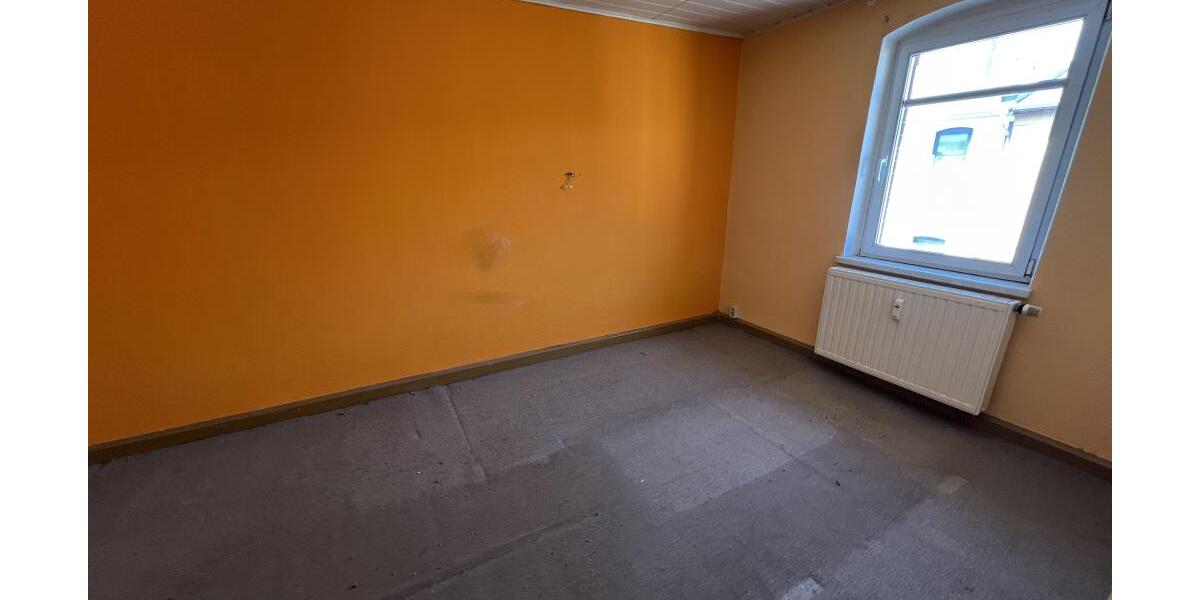 Sanierungsbedürftiges Wohnhaus mit Werkstatt-Nebengebäude in Gera Langeberg zu verkaufen! - Mehrfamilienhaus, Wohnhaus Gera Langenberg | Angebot:26386320