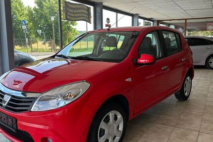 Dacia Sandero 82.000 km 3.299 € Rositz 04617