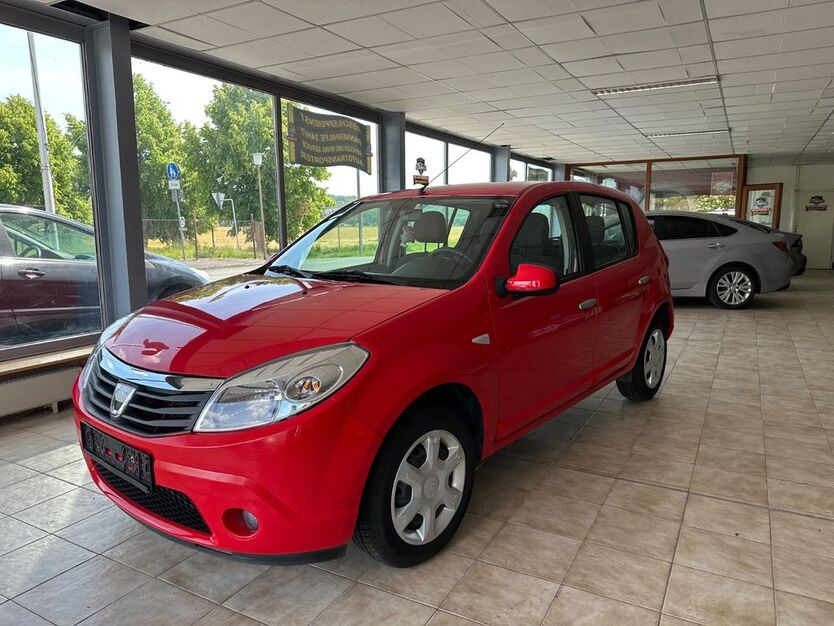 Dacia Sandero 82.000 km 3.299 € Rositz 04617