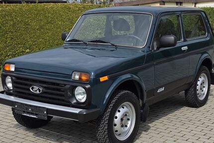 Lada Niva 106.188 km 9.877 &euro; Isserstedt 07751
