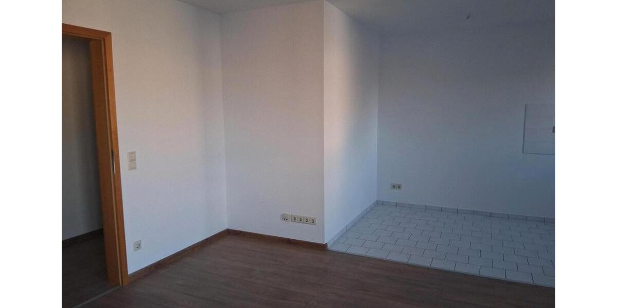 Wohnungsvermietung in Meerane Schmiederstraße 49 1 zimmer