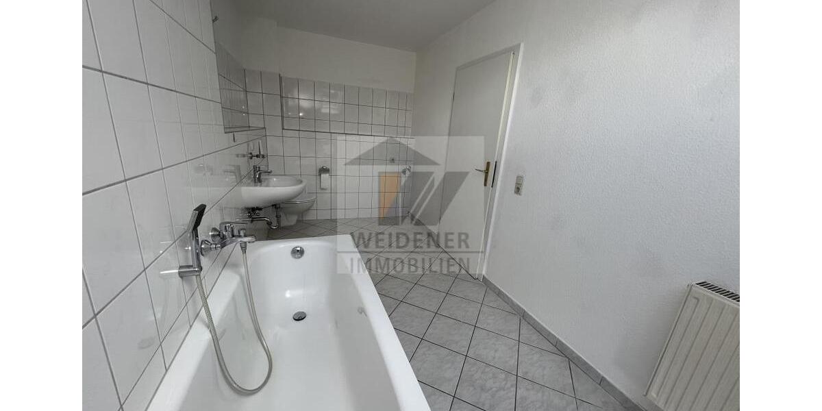 Dachgeschoßwohnung Weida - 2 Zimmer, 70 m&sup2;, 350&euro; | Angebot:22588811