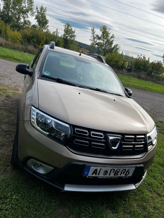 Dacia Sandero 105.000 km 11.000 € Elsteraue 06729