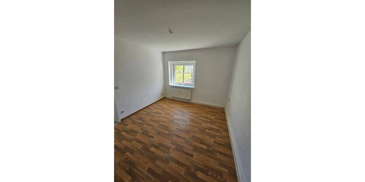 Etagenwohnung Altenburg Drescha - 2 Zimmer, 61 m&sup2;, 370&euro; | Angebot:26402381