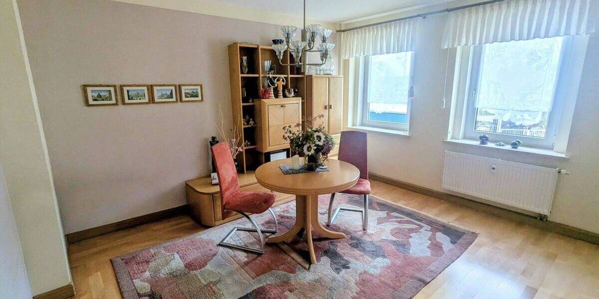 Etagenwohnung Hermsdorf - 3 Zimmer, 71 m&sup2;, 98.000&euro; | Angebot:26160265