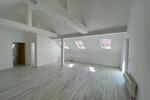 Dachgeschoßwohnung Greiz - 4 Zimmer, 152 m&sup2;, 836&euro; | Angebot:26462524