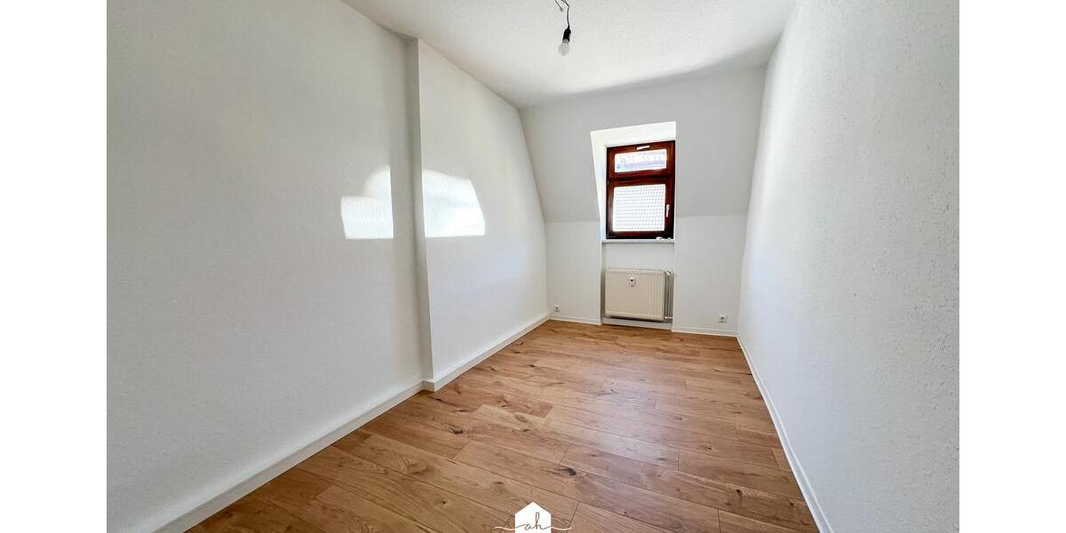 Dachgeschoßwohnung Greiz - 4 Zimmer, 83 m&sup2;, 520&euro; | Angebot:26476621