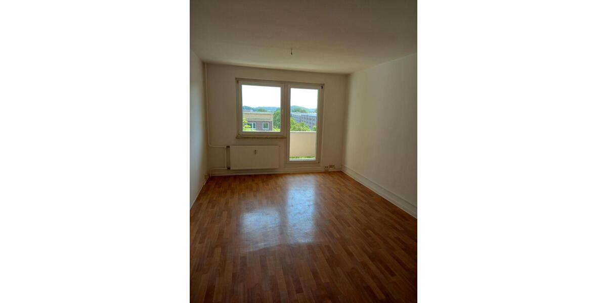 helle, freundlich, praktisch geschnittene 2-Raum-Wohnung in Gera Lusan 2 zimmer