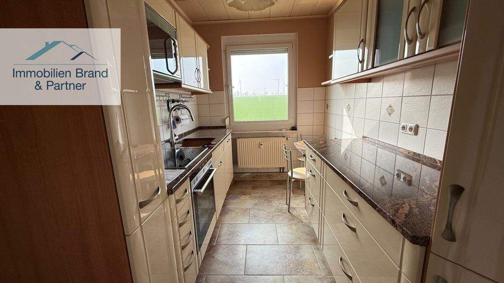 Vermietet 3-Raum Wohnung mit Einbauküche und Garage 3 zimmer