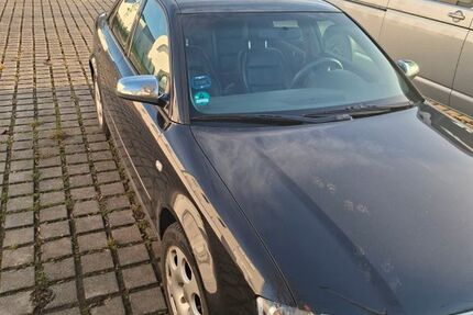 Audi A4 156.000 km 2.500 &euro; Teuchern 06682