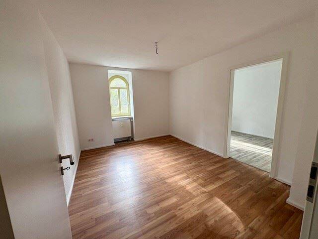 Etagenwohnung Altenburg Altenburg - 3 Zimmer, 65 m&sup2;, 485&euro; | Angebot:26289681