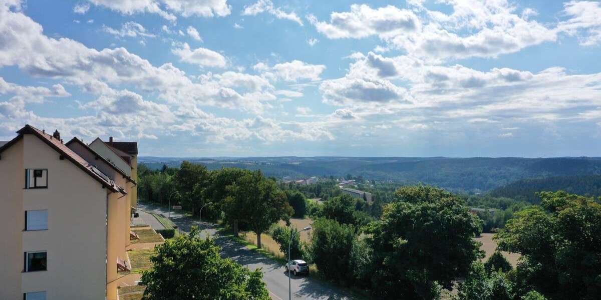 Etagenwohnung Greiz - 4 Zimmer, 100 m&sup2;, 150.000&euro; | Angebot:25919948