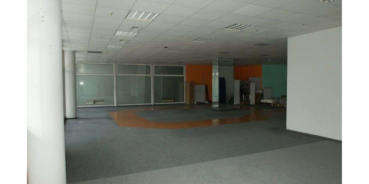 Einzelhandel in Grana 1.450 € 403.34 m² zimmer