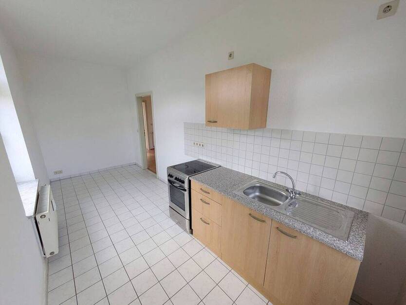 ++ gemütliche 2-Raum-Wohnung mit Wohnküche in zentraler Lage, nahe am Schwanenteich ++