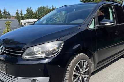 VW Touran 254.000 km 5.900 &euro; Werdau 08412