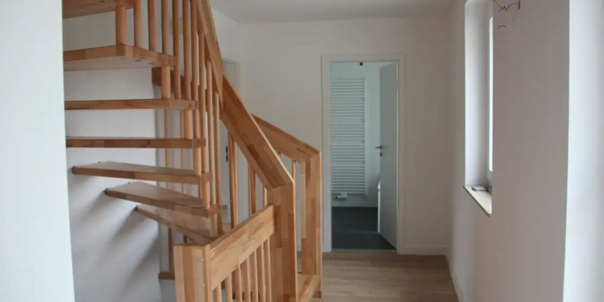 Top-sanierte 4ZKB Maisonette-Wohnung mit 18 qm Terrasse - Maisonettenwohnung Schlöben Rabis | Angebot:27333741