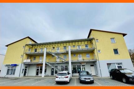 Helle Gewerbfläche gegenüber dem EDEKA-Markt zu vermieten. Platz für Ihre Ideen! - Gewerbeobjekt Bad Köstritz Pohlitz | Angebot:26336567