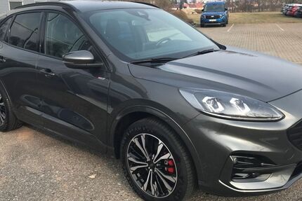 Ford Kuga 49.567 km 25.890 € Glauchau 08371