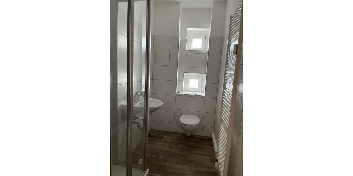 Etagenwohnung Gera - 1 Zimmer, 33 m&sup2;, 226&euro; | Angebot:26486655
