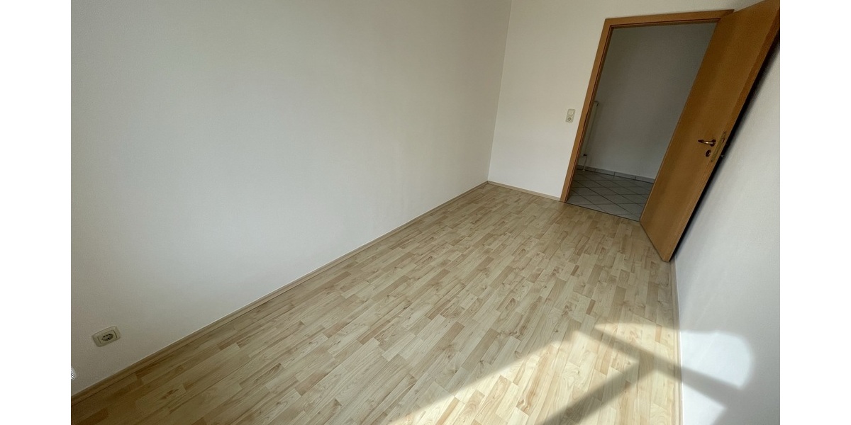 Super 3 Raum Wohnung mit Balkon und Wanne in der Geraer Innenstadt! - 3- Gera Alt-Bieblach | Angebot:26336977