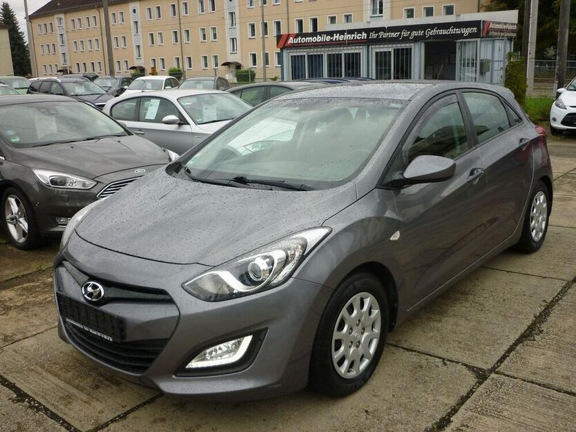 i30
