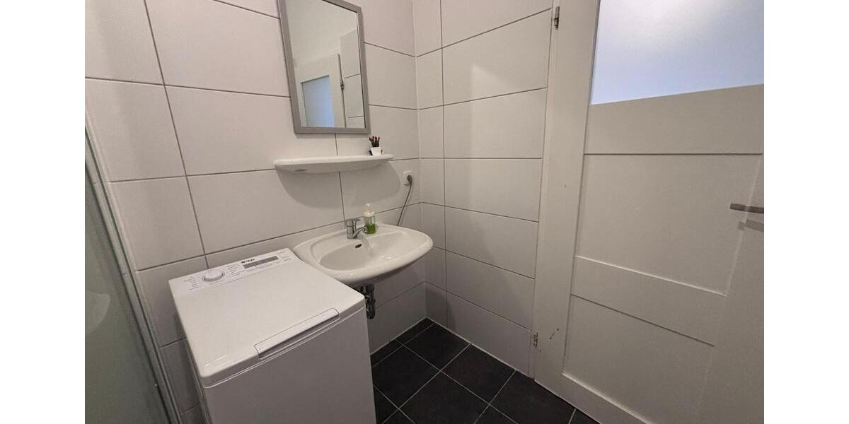 Dachgeschoßwohnung Zeitz - 2 Zimmer, 65 m&sup2;, 800&euro; | Angebot:25392190