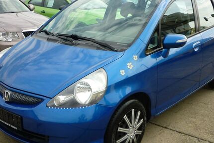 Honda Jazz 153.000 km 2.900 &euro; Gera 07548