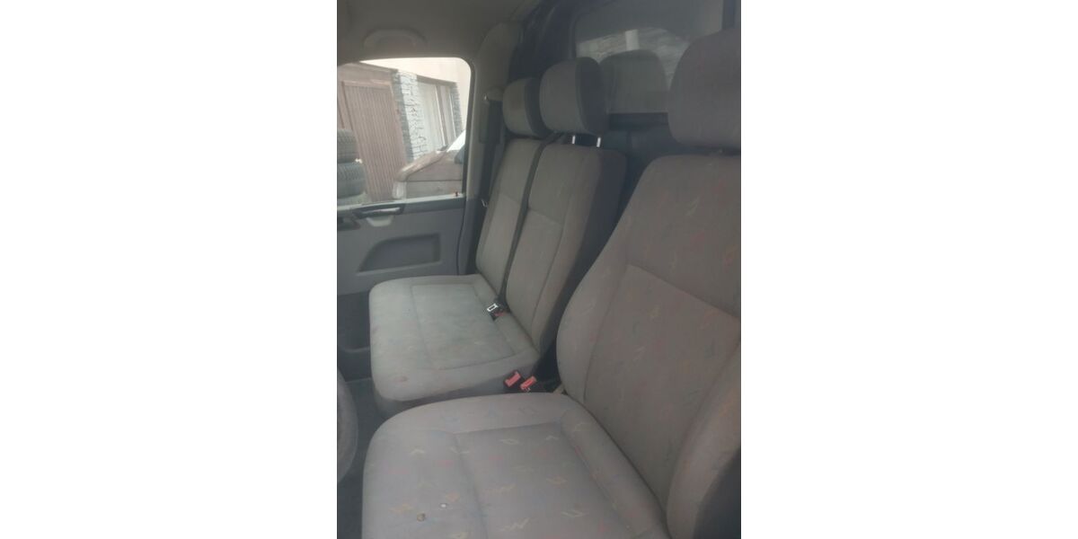 VW T5 Transporter 195.000 km 5.500 &euro; Schmölln 04626