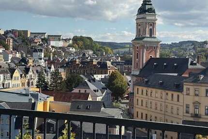 Haus zum Kaufen in Greiz 65.000 € 210 m² 9 zimmer