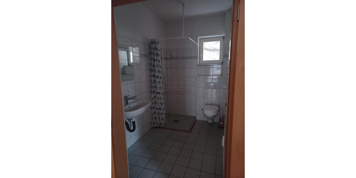 Etagenwohnung Altenburg - 2 Zimmer, 45 m&sup2;, 320&euro; | Angebot:26699996