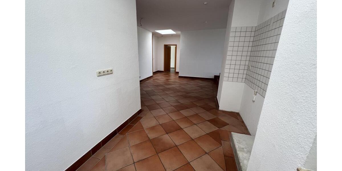 Was für ein Ausblick! 4 Raum Dachgeschoss-Wohnung mit Terrasse! - Etagenwohnung Gera | Angebot:26348904