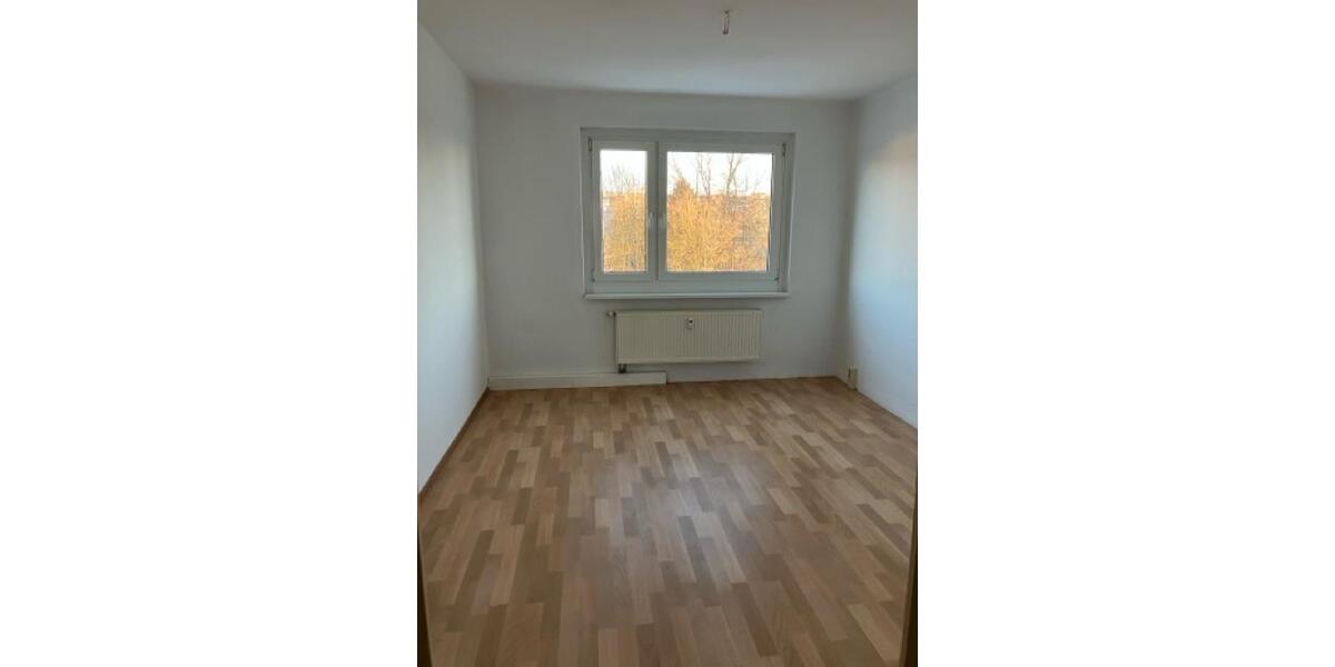 Etagenwohnung Gera Lusan - 4 Zimmer, 89 m&sup2;, 490&euro; | Angebot:25918458