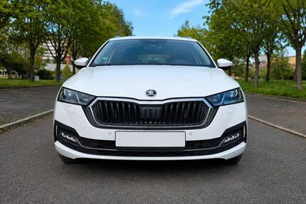 Skoda Octavia 141.000 km 17.900 &euro; Gera 07549