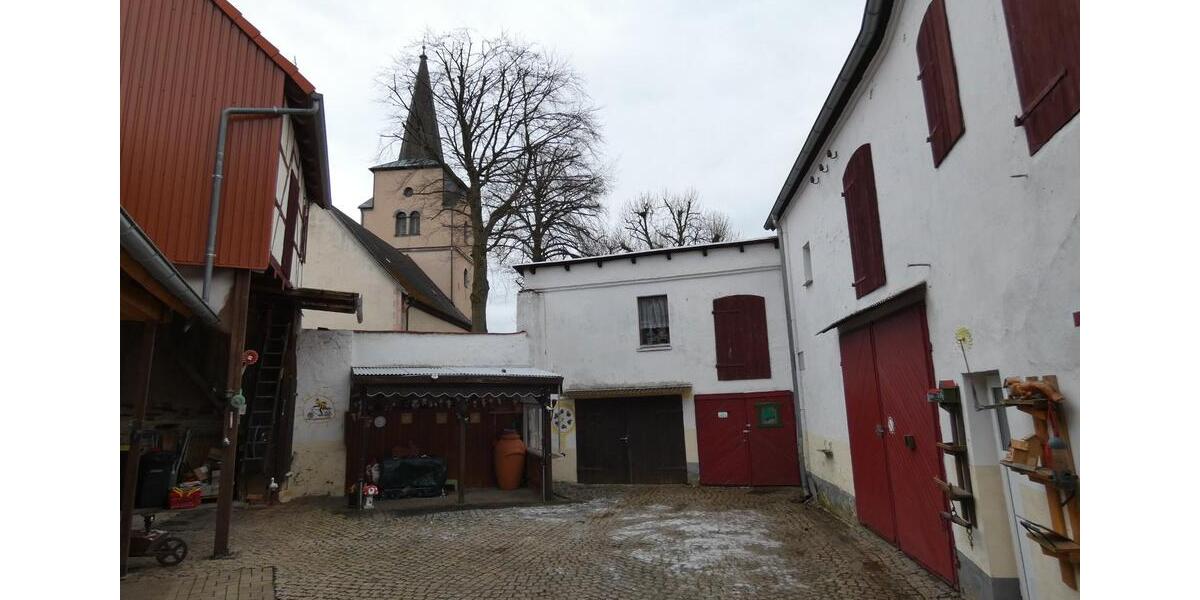 Mehrfamilienhaus, Wohnhaus Münchenbernsdorf - 8 Zimmer, 180 m&sup2;, 138.000&euro; | Angebot:26593646